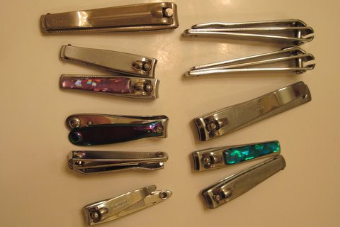 the-sos-nail-clippers